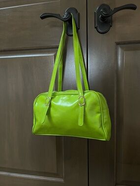 green shoulder bag🍏